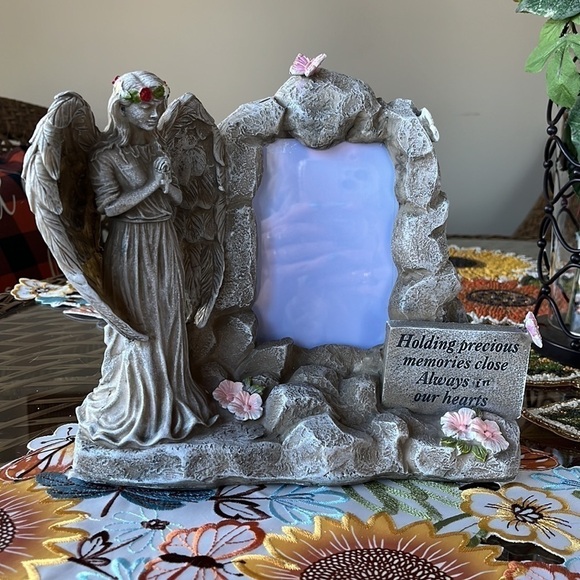 Brand New Memorial Picture Frame Resin Angel Wing Photo Holder Bereavement Gift - Picture 4 of 14